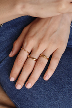 Carica l'immagine nel visualizzatore di Gallery, Anello Fedina Chic - Waterproof - Collezione Signorina