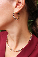 Carica l'immagine nel visualizzatore di Gallery, Bubble Triple Chocolate - Orecchini a cerchio in argento placcato oro e pietre naturali in diaspro zebrato - Collezione Bubble