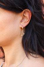 Carica l'immagine nel visualizzatore di Gallery, Charm Cuore - Pendente in ottone di alta qualità - Collezione Charm