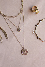 Carica l'immagine nel visualizzatore di Gallery, Charm Cuore Glamour - Pendente con occhio portafortuna waterproof - Collezione Charm