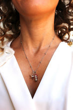 Carica l'immagine nel visualizzatore di Gallery, Charm Omino di Neve Argento - Pendente per collana in ottone di alta qualità - Collezione Charm