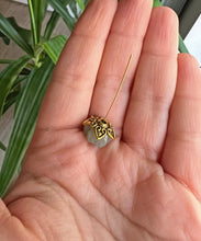 Carica l'immagine nel visualizzatore di Gallery, Charm Zucca Verde - In pietra naturale avventurina verde - Collezione Charm