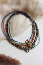 Carica l'immagine nel visualizzatore di Gallery, Collana Abu Dhabi Ametista - Girocollo realizzato a mano - Collezione Abu Dhabi