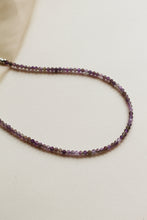 Carica l'immagine nel visualizzatore di Gallery, Collana Abu Dhabi Ametista - Girocollo realizzato a mano - Collezione Abu Dhabi
