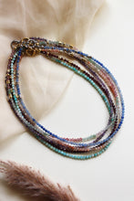 Carica l'immagine nel visualizzatore di Gallery, Collana Abu Dhabi Ametista - Girocollo realizzato a mano - Collezione Abu Dhabi