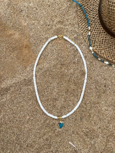 Carica l'immagine nel visualizzatore di Gallery, Collana Bahari - In Madreperla e Argento - Collezione Under The Sea