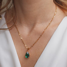 Carica l'immagine nel visualizzatore di Gallery, Collana Drop Smeraldo - Con goccia color verde smeraldo in acciaio inossidabile - Collezione Party