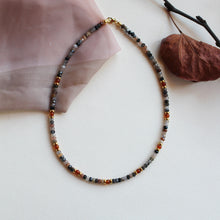Carica l'immagine nel visualizzatore di Gallery, Collana Elisir - Girocollo in diaspro marrone, agata e argento - Collezione Signorina