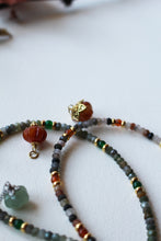 Carica l'immagine nel visualizzatore di Gallery, Collana Elisir - Girocollo in diaspro marrone, agata e argento - Collezione Signorina