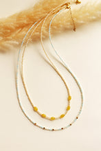 Carica l'immagine nel visualizzatore di Gallery, Collana Takayama - Realizzata a mano in perline in vetro miyuki e giada gialla - Collezione World Tour