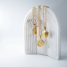 Carica l'immagine nel visualizzatore di Gallery, Collana Medaglione - In acciaio inossidabile - Collezione Party