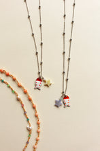 Carica l'immagine nel visualizzatore di Gallery, Collana Pesciolino Argento - Con stella marina e acquamarina pendente - Waterproof - Collezione Under The Sea