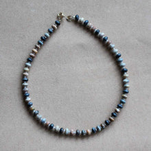 Carica l'immagine nel visualizzatore di Gallery, Collana Picasso - Chocker realizzato a mano - L'artigianato per tuttiCollana Picasso - Chocker realizzato a mano - L'artigianato per tutti