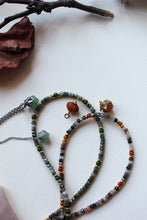 Carica l'immagine nel visualizzatore di Gallery, Collana Elisir - Girocollo in diaspro marrone, agata e argento - Collezione Signorina
