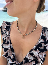 Carica l'immagine nel visualizzatore di Gallery, Collana Zanzibar - Realizzata a mano in amazzonite, pietra di sole e argento - Collezione World Tour