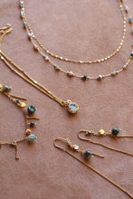 Carica l'immagine nel visualizzatore di Gallery, Collana Chiaro di Luna - Pendenti turchese africano e acciaio inossidabile waterproof - Luna e Muschio - Collezione World Tour