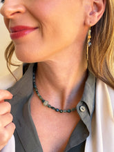 Carica l'immagine nel visualizzatore di Gallery, Collana Selva di Vetro - In agata Muschiata e zucca avventurina - Luna e Muschio - Collezione World Tour