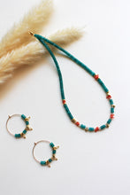 Carica l'immagine nel visualizzatore di Gallery, Orecchini Capo Verde - Realizzati a mano in giada turchese e occhio di gatto - Collezione World Tour