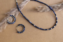 Carica l'immagine nel visualizzatore di Gallery, Bubble Moonlight - Coppia di orecchini a cerchio in argento e pietre in sodalite - Collezione Bubble