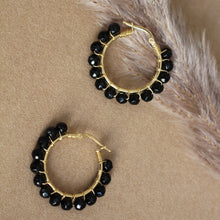 Carica l'immagine nel visualizzatore di Gallery, Bubble Vulcano - Coppia di orecchini a cerchio in argento con pietre in onice - Collezione Bubble