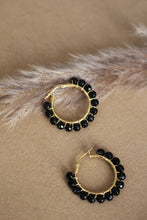 Carica l'immagine nel visualizzatore di Gallery, Bubble Vulcano - Coppia di orecchini a cerchio in argento con pietre in onice - Collezione Bubble