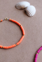 Carica l'immagine nel visualizzatore di Gallery, Cavigliera Heishi Arancione - Waterproof in acciaio e pepite heishi - Collezione Colourful
