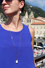 Carica l'immagine nel visualizzatore di Gallery, Collana Amalfi - In oro rosa goldfilled e agata bianca - Collezione Terra Mia