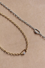 Carica l'immagine nel visualizzatore di Gallery, Collana Lucchetto Argento - In acciaio inossidabile waterproof e zirconi - Collezione Bohm