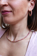 Carica l'immagine nel visualizzatore di Gallery, Collana Orchidea - Girocollo in rodonite e pepite argento placcato oro - Collezione Bubble