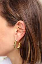 Carica l'immagine nel visualizzatore di Gallery, Ear cuff Double - Cerchietto mono Orecchino in ottone placcato oro - Collezione Mono Orecchini
