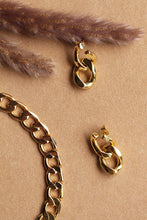 Carica l'immagine nel visualizzatore di Gallery, Orecchini Elettra - Maglia Groumetta in ottone placcato - Collezione Basic