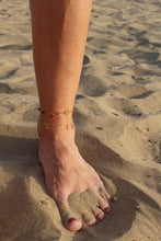 Carica l'immagine nel visualizzatore di Gallery, Cavigliera Stelle Oro - Realizzata a mano in argento placcato oro - Collezione Signorina