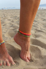 Carica l'immagine nel visualizzatore di Gallery, cavigliere waterproof in acciaio e perline heishi