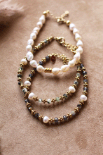 Carica l&#39;immagine nel visualizzatore di Gallery, Bracciale Elegance Blu in agata e perle naturali - Collezione Bohm
