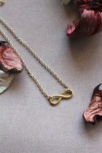 Carica l&#39;immagine nel visualizzatore di Gallery, Charm Infinito Oro - Pendente in argento 925 - Collezione Charm

