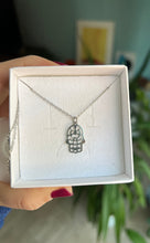 Carica l&#39;immagine nel visualizzatore di Gallery, Charm Manita Argento - Pendente mano di Fatima in argento 925 - Collezione Charm
