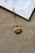 Carica l'immagine nel visualizzatore di Gallery, Collana Cucciolo – Girocollo con ciondolo musetto animaletto in acciaio waterproof - collezione Bohm
