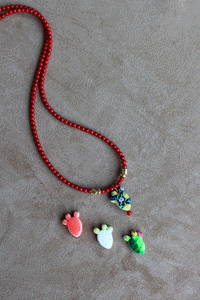 Collana Ficu D'India - Realizzata a mano in corallo bamboo rosso e ceramica siciliana - Collezione World Tour