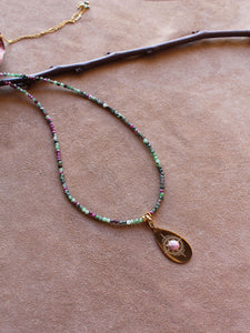 Collana Crepuscolo Baltico - In rubizoisite e pendente removibile- Luna e Muschio - Collezione World Tour