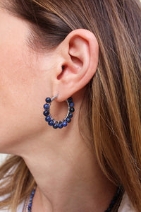 Bubble Moonlight - Coppia di orecchini a cerchio in argento e pietre in sodalite - Collezione Bubble