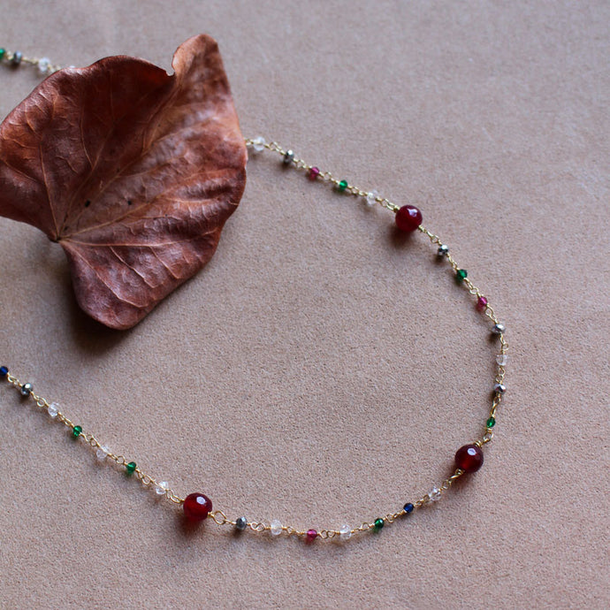 Collana Diamante - Rosario in argento placcato oro, cristallini e agate porpora - Collezione Universo